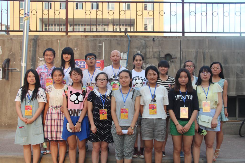 低年级员工党员、员工干部志愿者